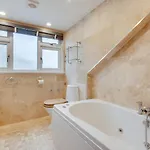4 Bed In Oc-w1002 別荘 *