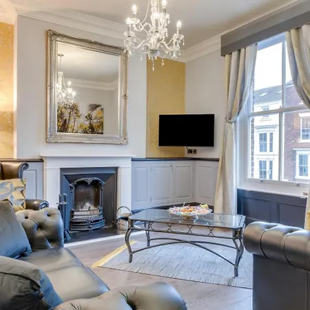 4 Bed In Whitby Oc-W1002 *