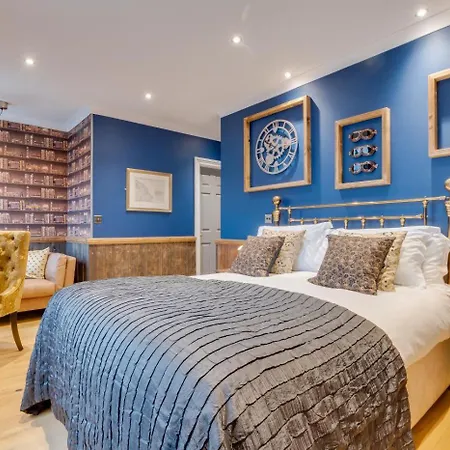 Holiday home Fabulous *