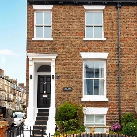 Holiday home Fabulous